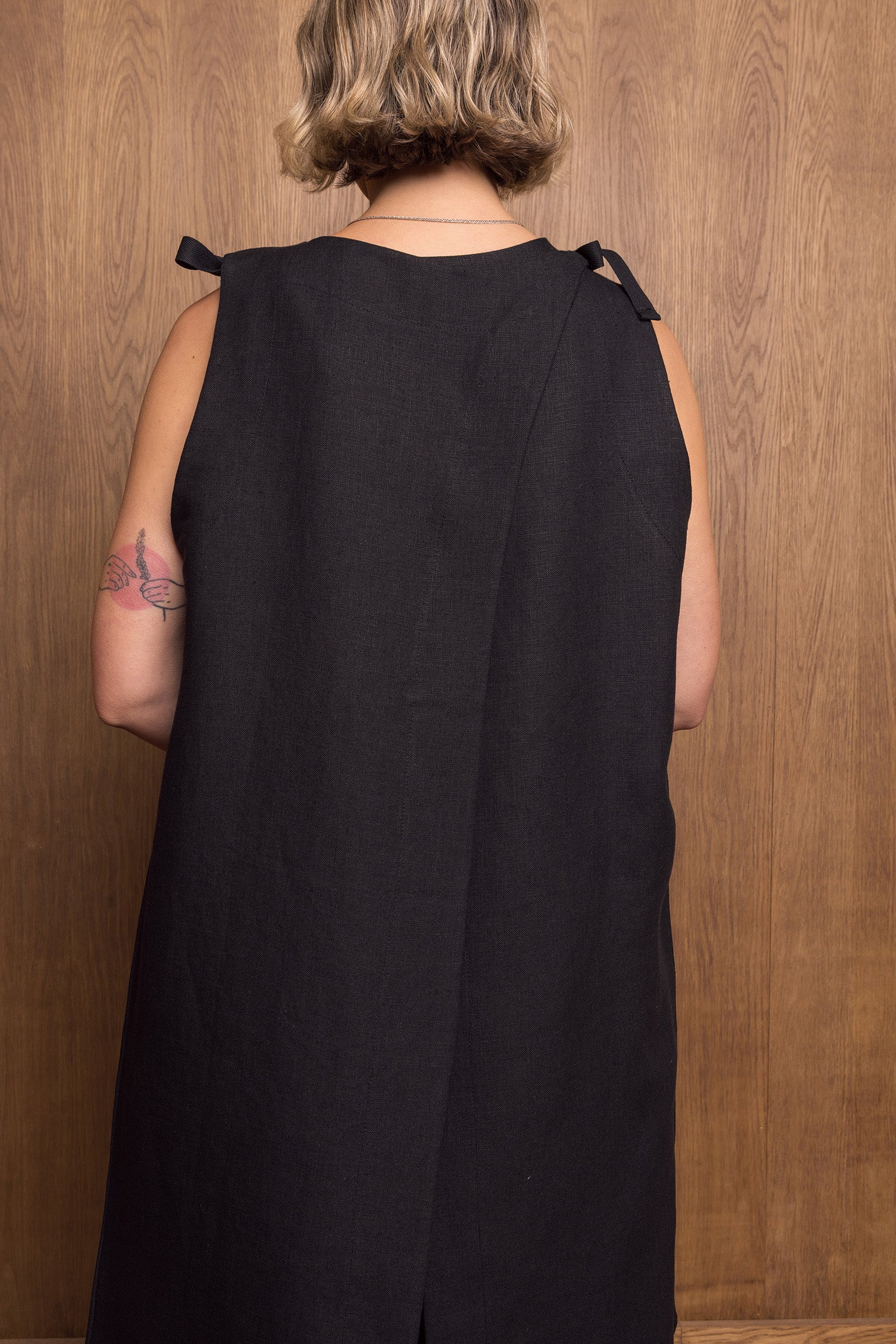 Ni Tunic in Black