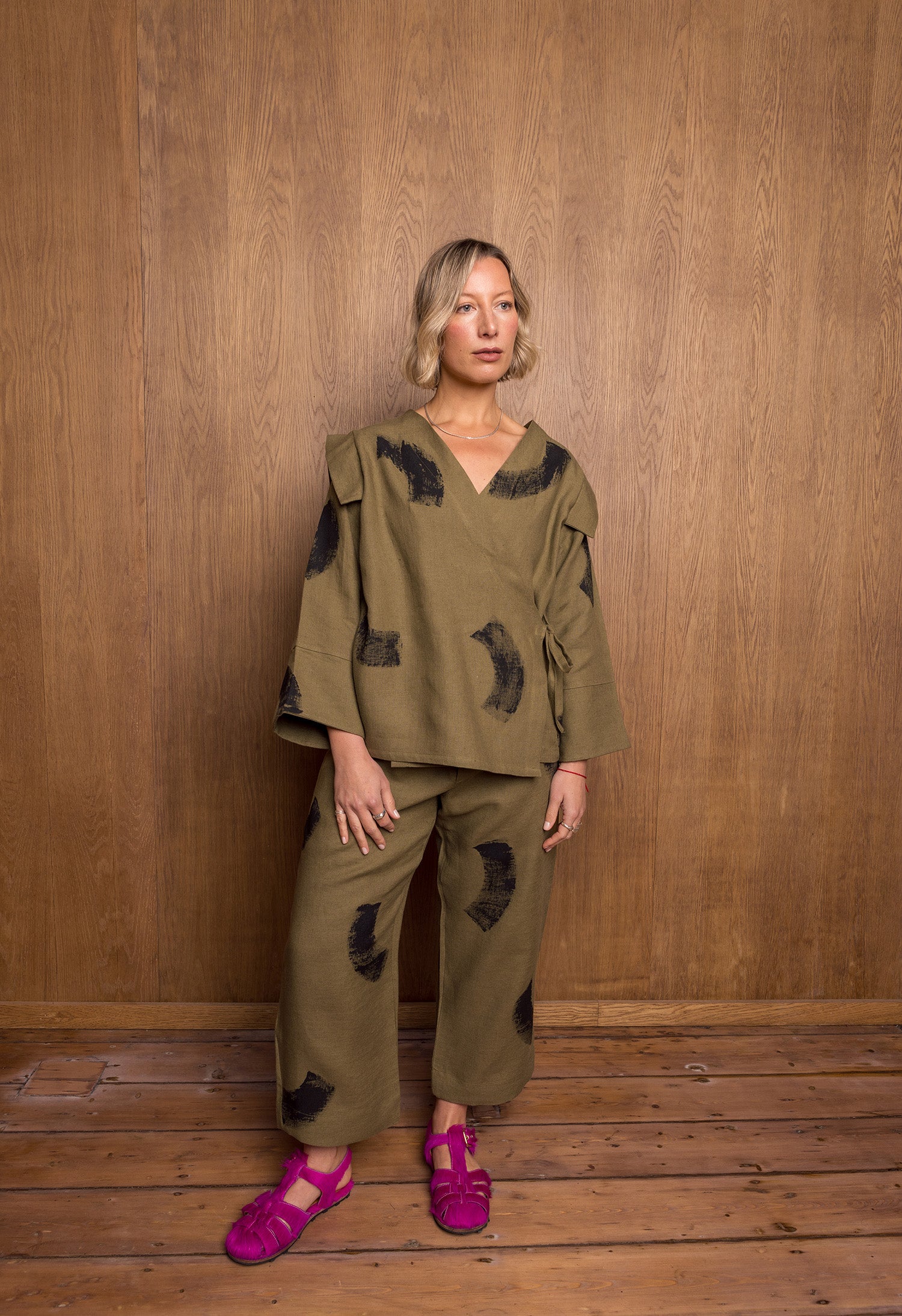 Painted Sana Pants in Khaki Linen