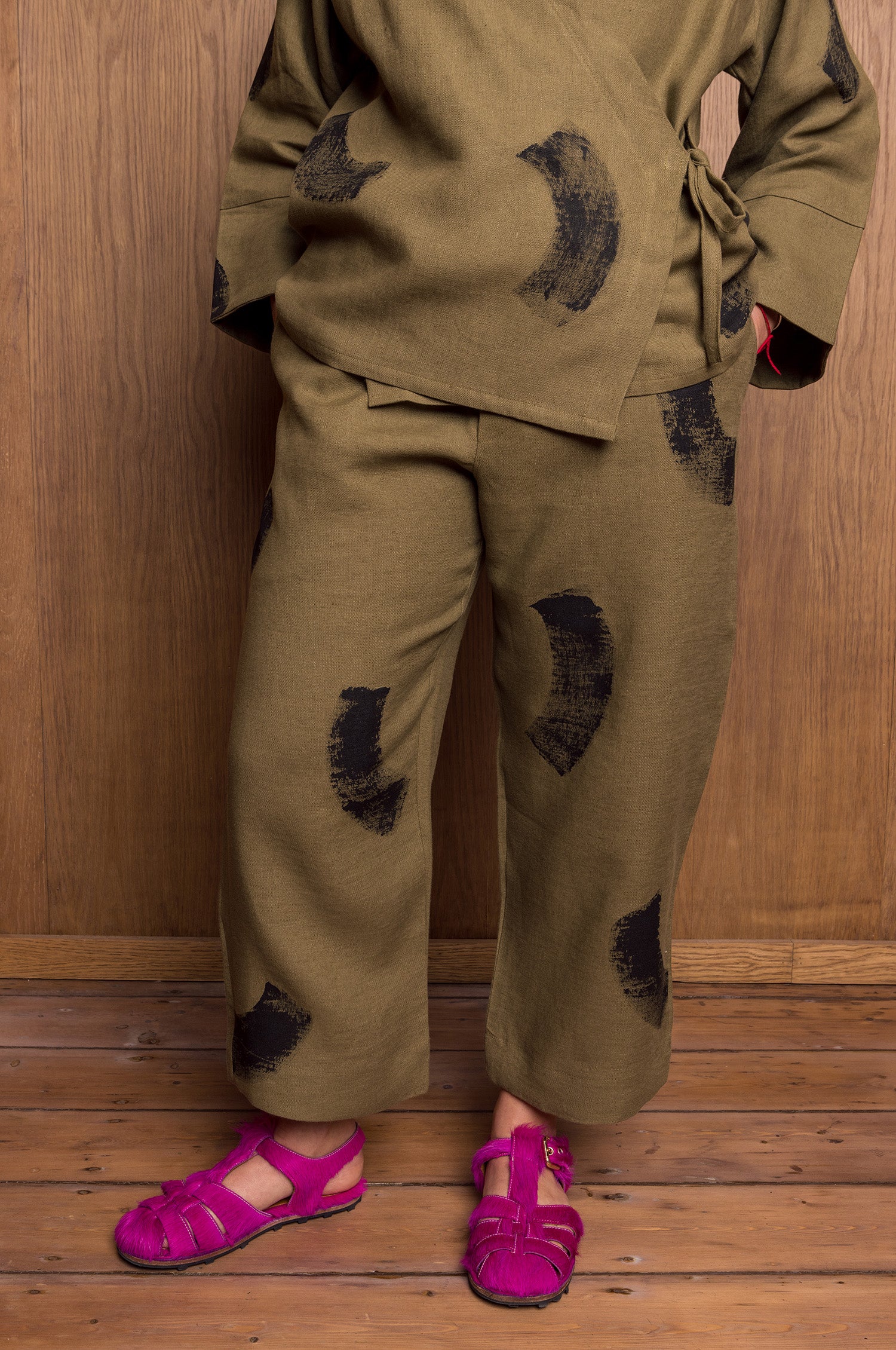 Painted Sana Pants in Khaki Linen