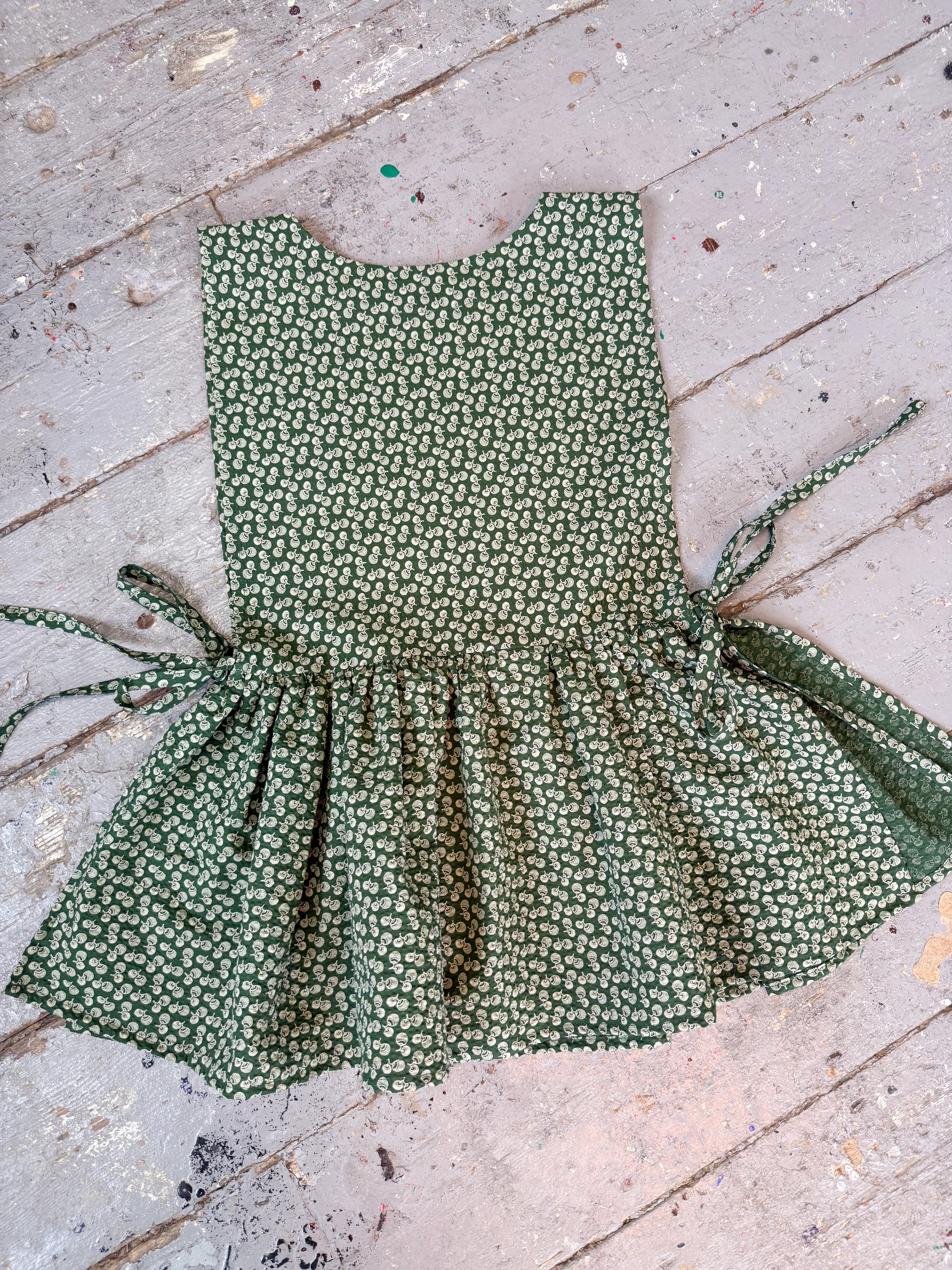 Green Pinafoa Vest in Japanese Seersucker Sample (XS-M)