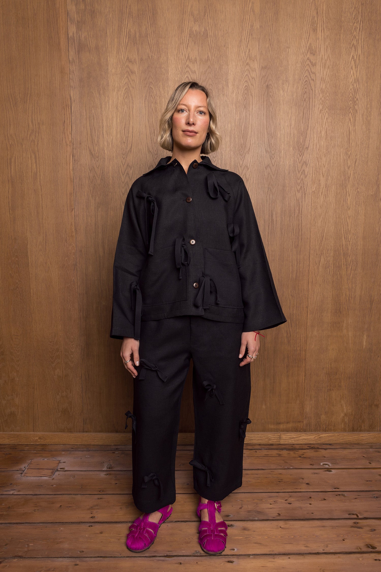 Bow Jaketto in Black