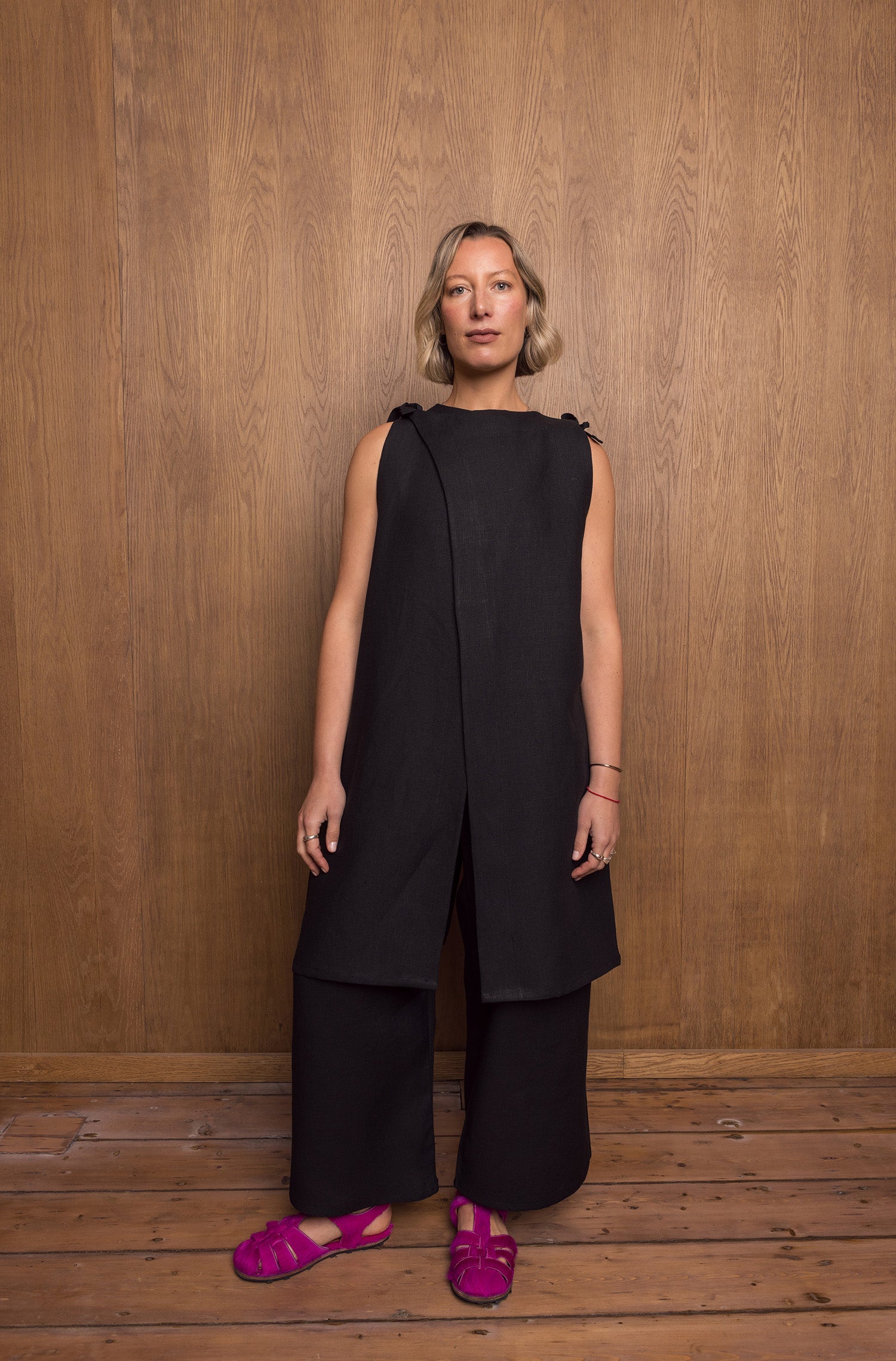 Ni Tunic in Black
