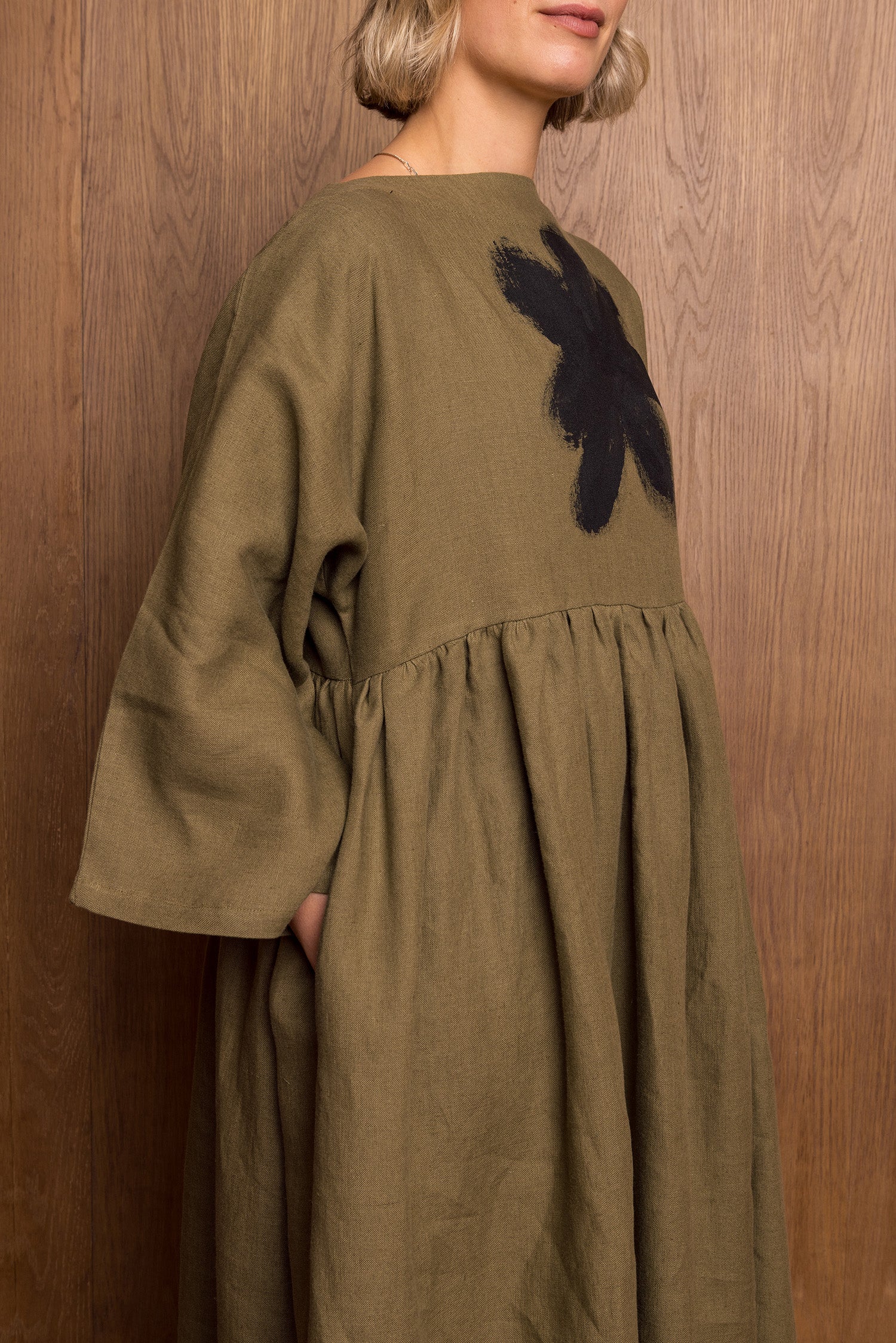 Painted Kozo Dress in Khaki Linen