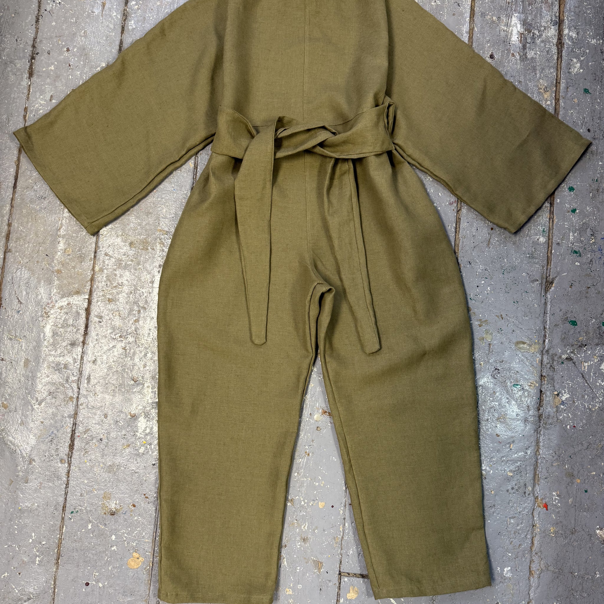 Monosuitsu Jumpsuit in Khaki Linen