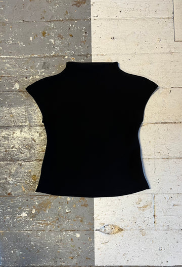 Baisu Top in Black Crepe