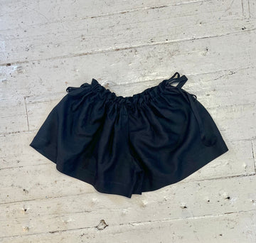 Black Tie Ruffle Shorts in M-XL