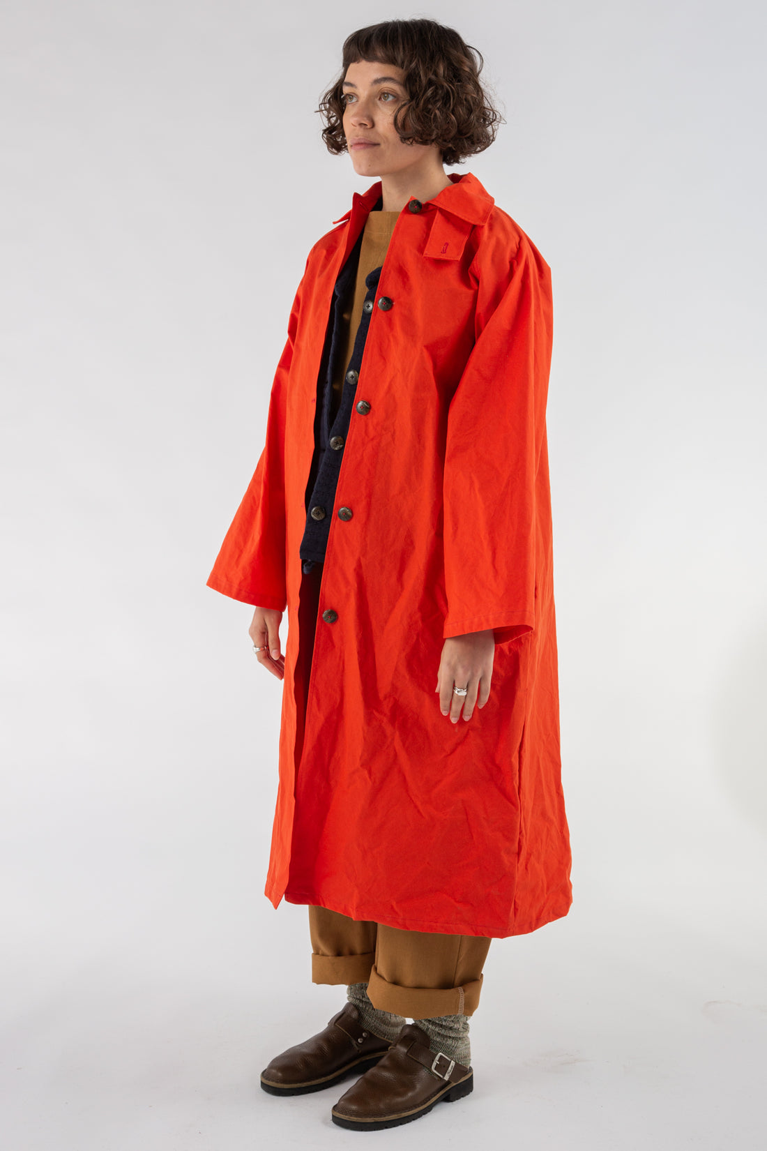 Aika Jacket Long in Orange Red Oilskin