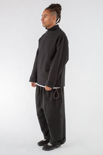 Parashuto Pants in Black